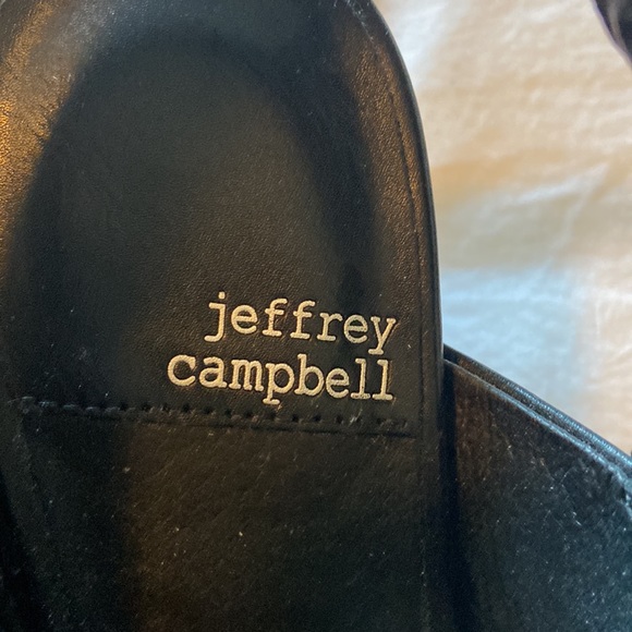 Jeffrey Campbell platform heel. - Picture 2 of 8